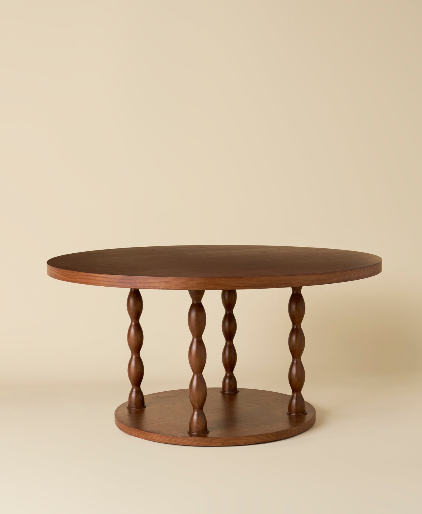 Milwood Pedestal Table